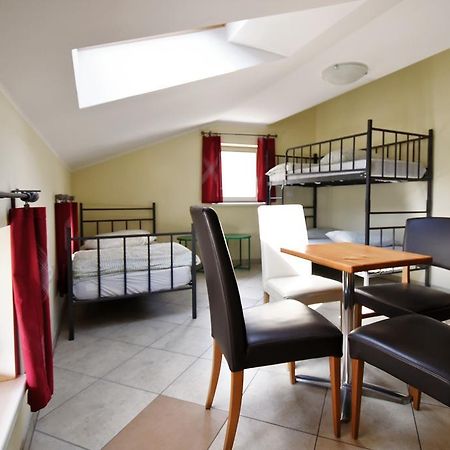 Hostel X Point Кобарид Екстериор снимка
