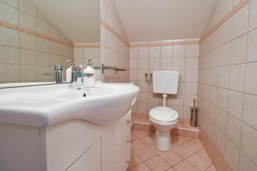 Hostel X Point Кобарид Екстериор снимка